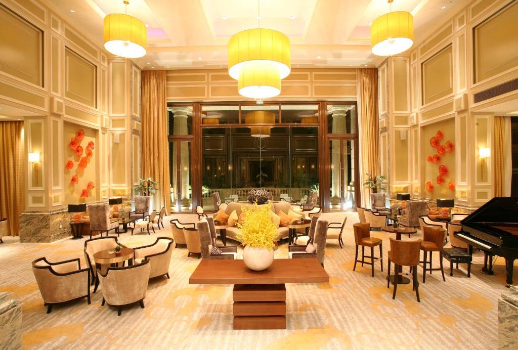 Landison Green Town Hotel Xinchang Екстериор снимка