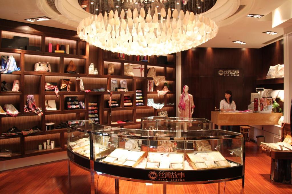 Landison Green Town Hotel Xinchang Екстериор снимка