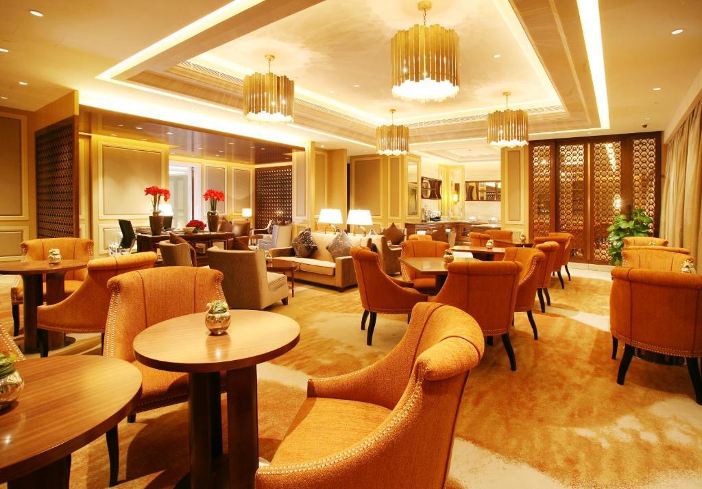 Landison Green Town Hotel Xinchang Екстериор снимка