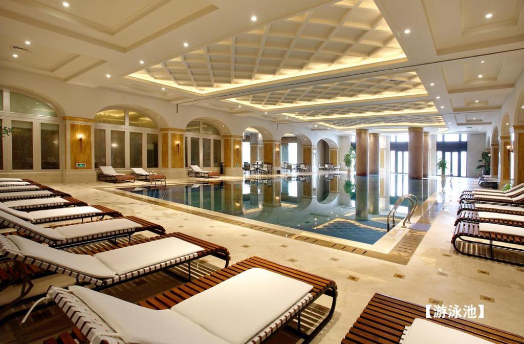 Landison Green Town Hotel Xinchang Екстериор снимка